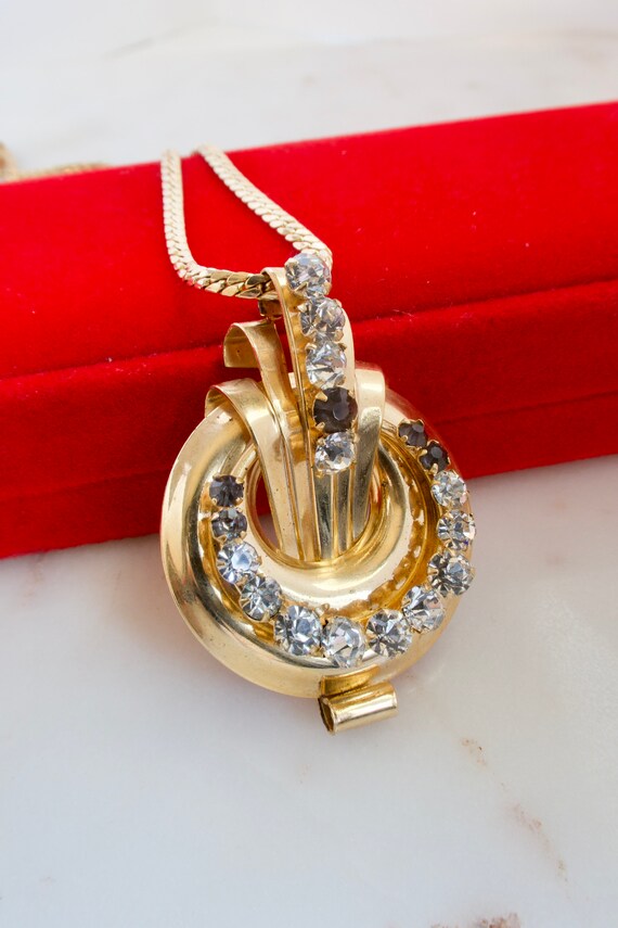 Vintage rhinestone pendant gold Gem