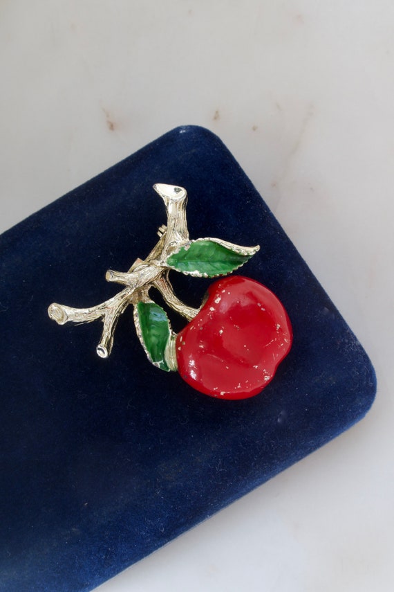 Vintage GERRY'S Red Apple Brooch Fruit Apple Pin