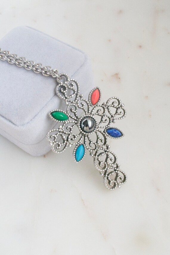 Vintage 1972 Avon Cross Pendant Necklace Filigree … Gem