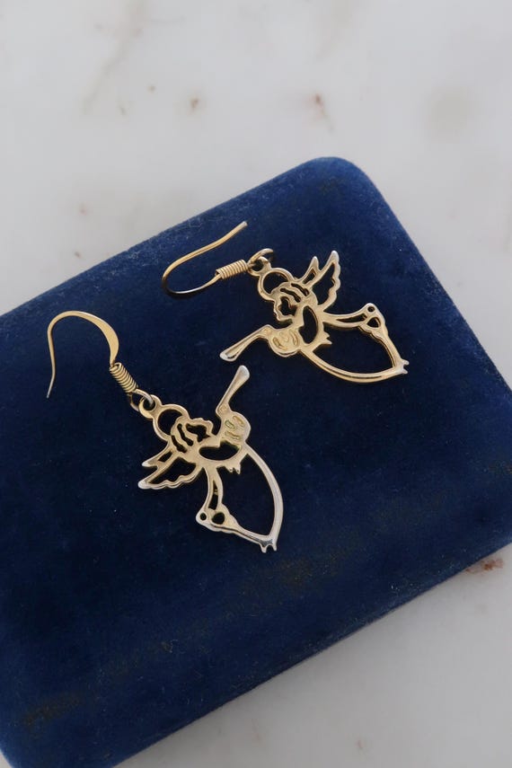 Vintage 1998 Avon Goldtone Trumpeting Angel Earrings