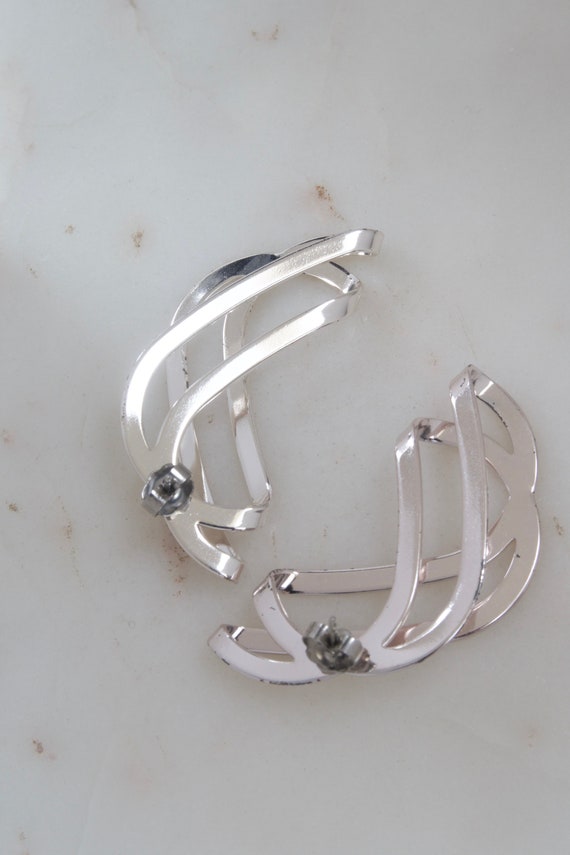 Vintage 1986 Avon Silver Dangle Earrings - Statem… - image 10