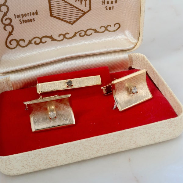 Vintage Gold Cufflinks & Tie Clip Set Gift For Him Original Box Mens Gift Geometric Cuff Links