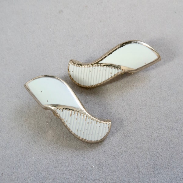 Vintage White Enamel Leaf Clip On Earrings