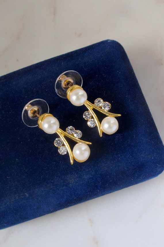 Vintage Pearl Rhinestone Dangle Earrings Gold Pea… - image 1