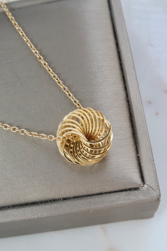 Vintage Gold Spiral Pendant Necklace