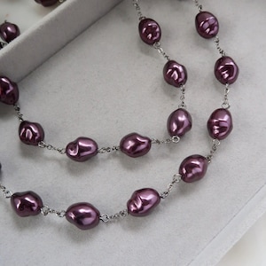 Vintage 1997 AVON Tinted Baroque Pearlesque Necklace