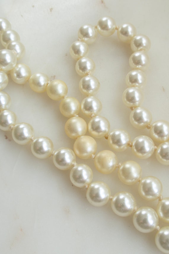 Vintage Pearl Beaded Necklace - image 2