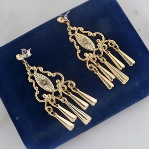 Vintage Gold Dangle Earrings