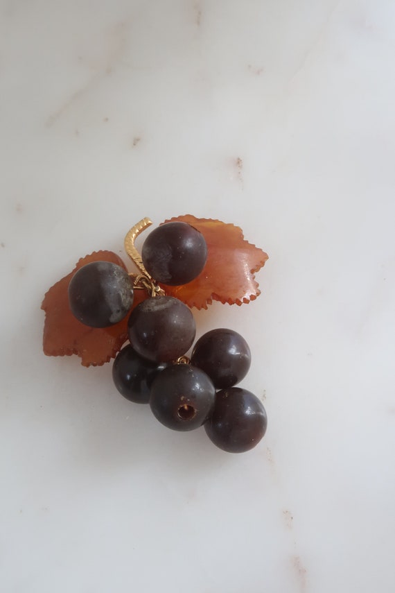 Vintage Grape Cluster Brooch - Grapes Pin - image 10