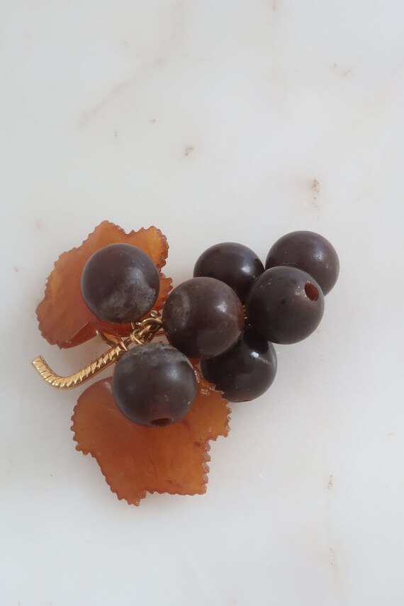 Vintage Grape Cluster Brooch - Grapes Pin - image 8