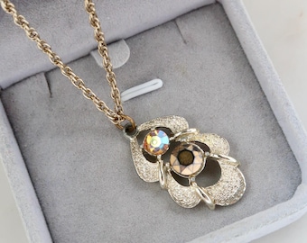 Collana con ciondolo in oro e cristallo vintage