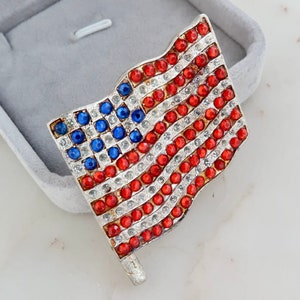 Vintage American Flag Rhinestone Brooch - USA Flag Pin
