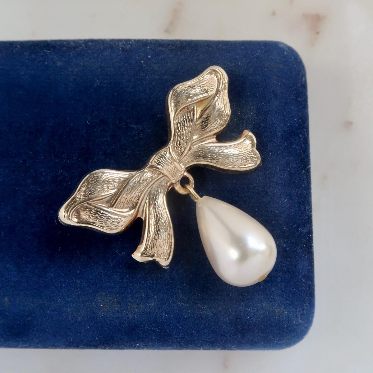 Vintage Gold Bow Teardrop Pearl Dangle Brooch - Etsy