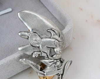 Vintage 1982 Warner Bros Lapel Pin