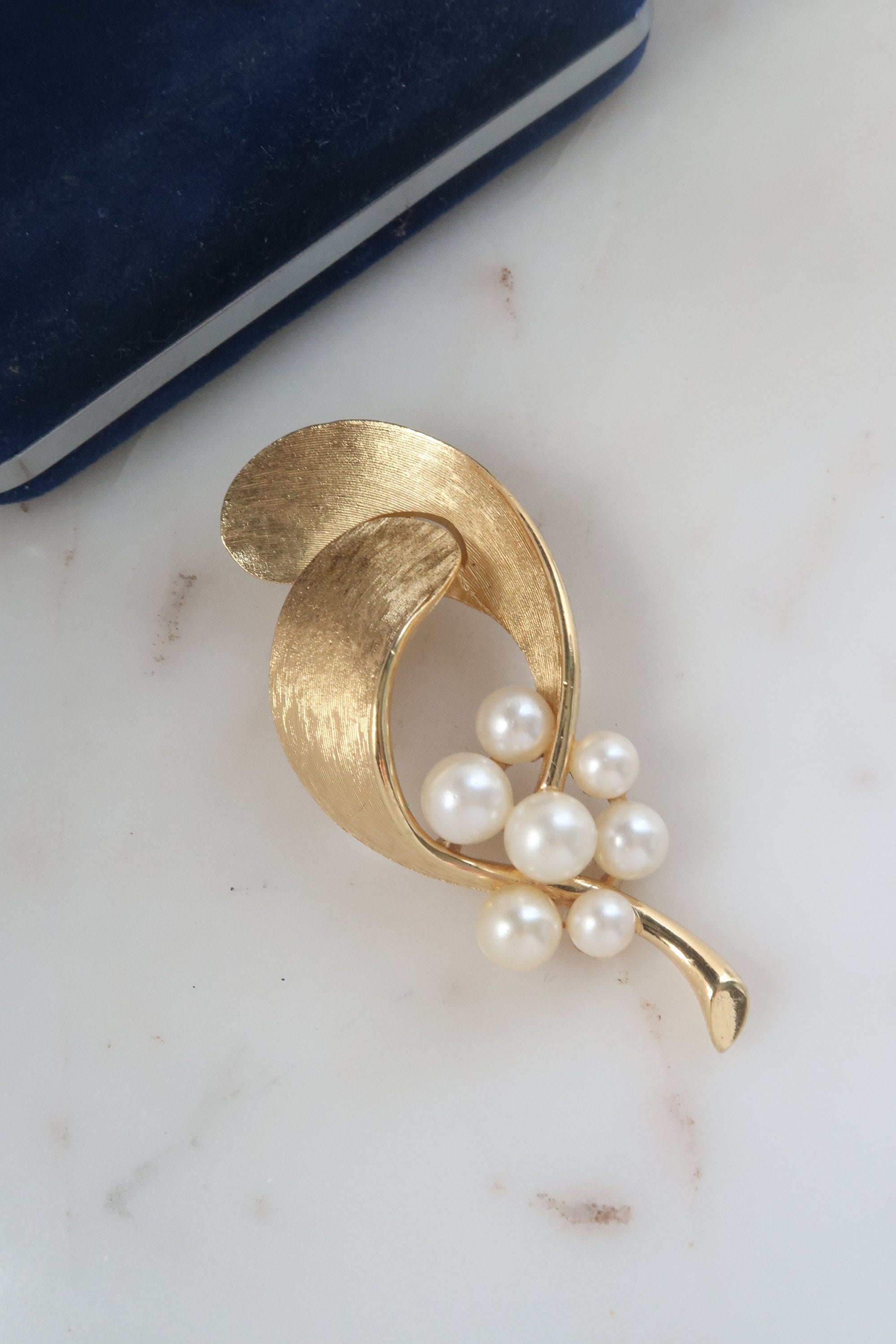 ヴィンテージ 1960 年代 クラウン トリファリ ゴールド ブローチ