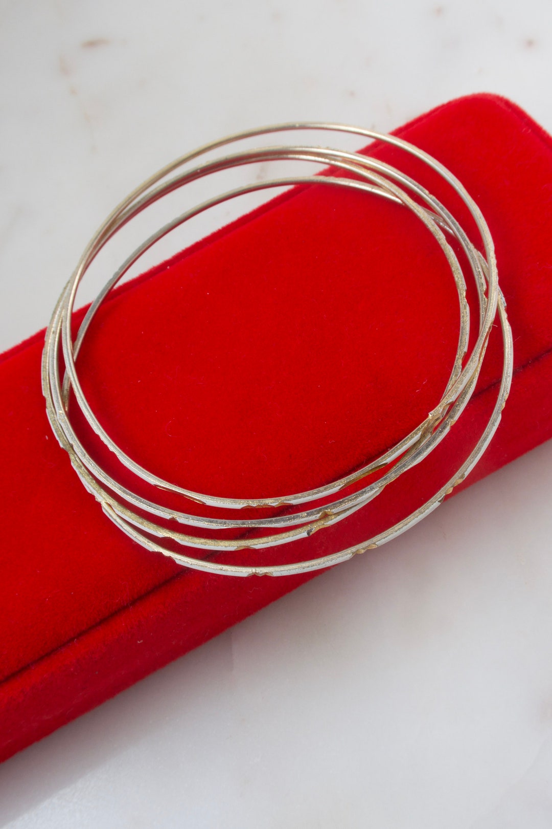 ホワイトエナメル バングル ヴィンテージ ホワイト エナメル バングル - Etsy 日本