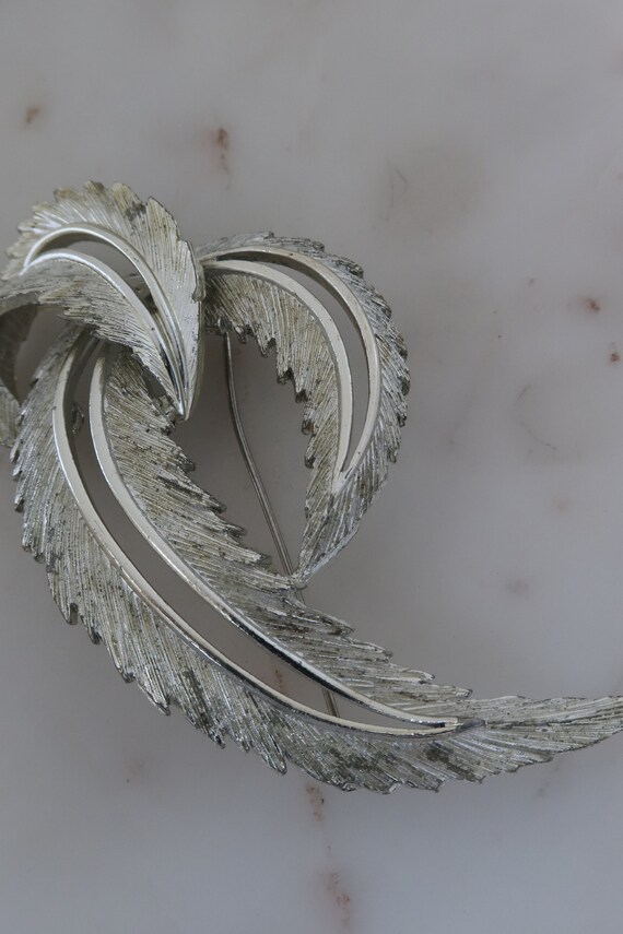 Vintage 1964 Sarah Coventry Large Feather Brooch - image 6