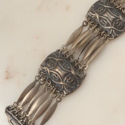 Vintage shops Silver Wide Link Bracelet