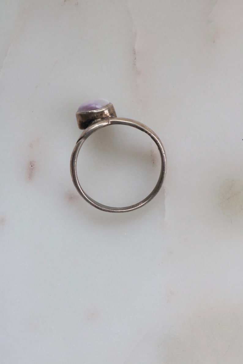 Vintage Sterling Mother of Pearl Ring Size 9.5