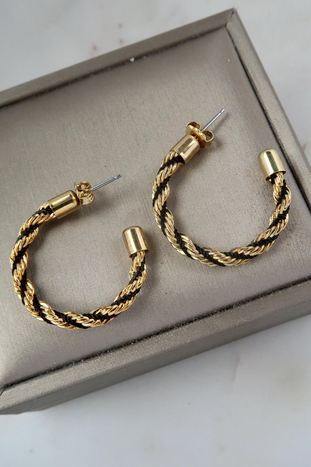 Vintage 1997 AVON Rope Twist Pierced Hoop Earrings - Etsy