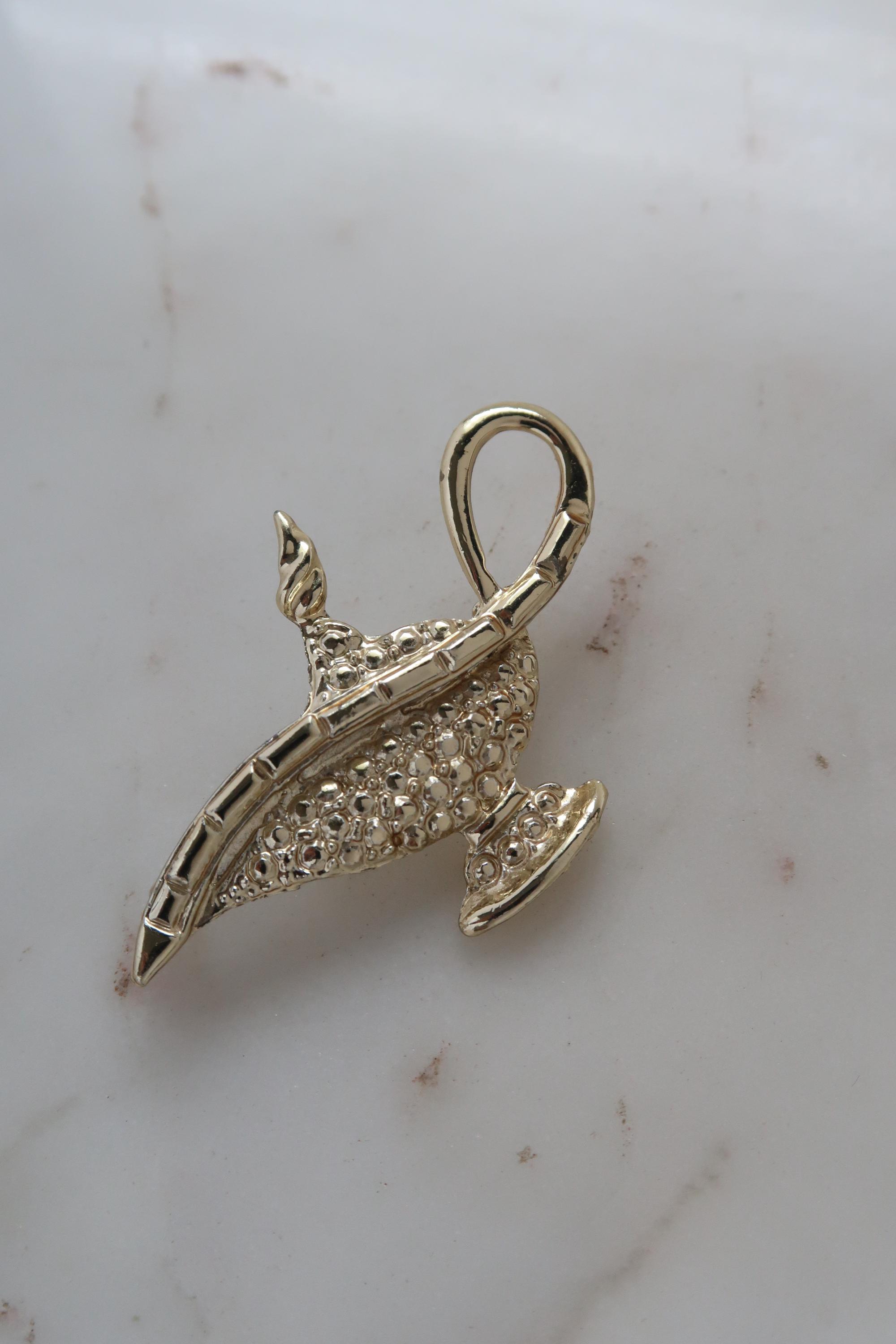 Vintage Gold Aladdin Lamp Brooch - Etsy