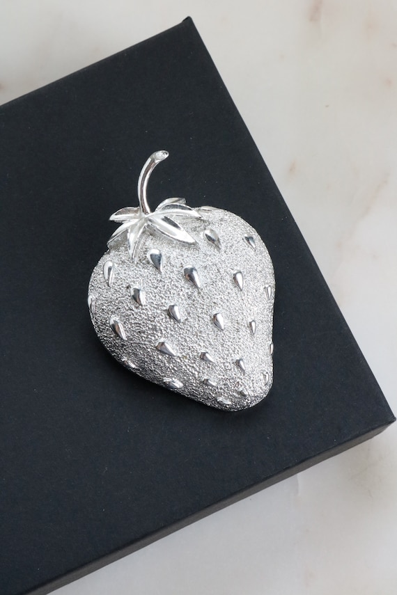 Vintage Silver Strawberry Brooch - Sarah Cov Stra