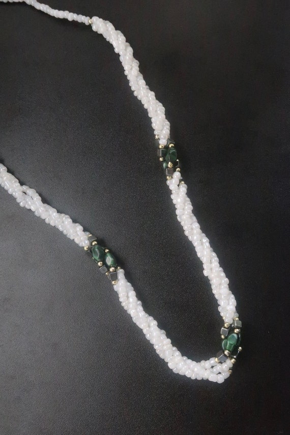 Vintage White and Green Twisted Beaded Necklace - image 10