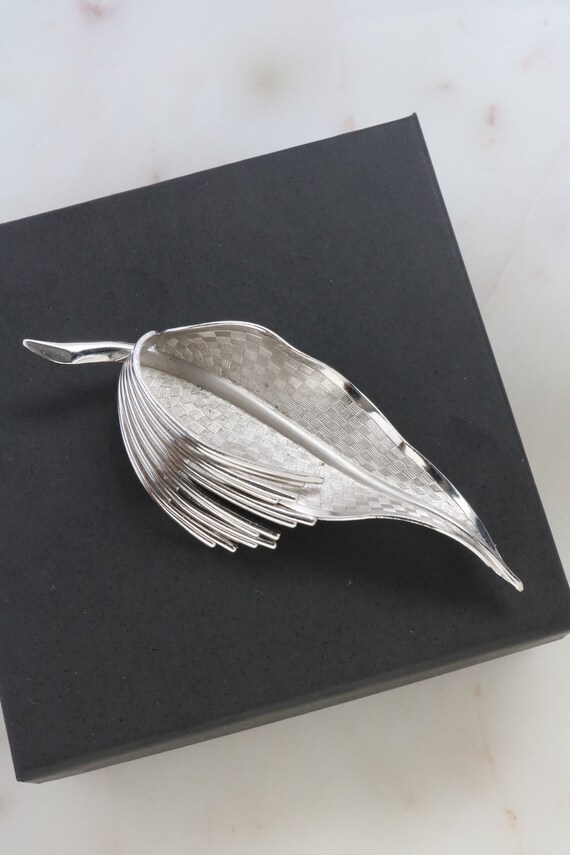 Vintage Coro Leaf Brooch main image 0
