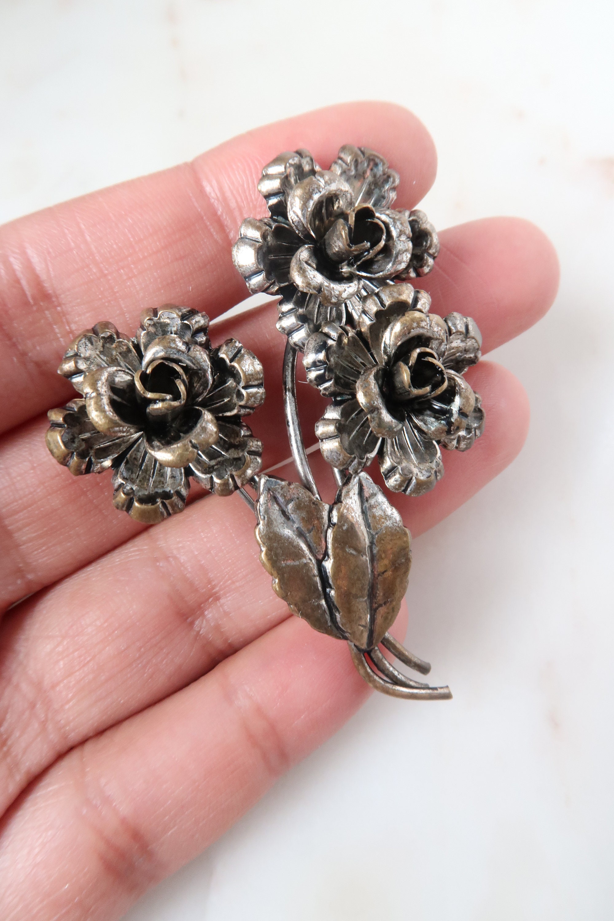 オーストリア　ヴィンテージ　ブローチ ドイツ製 すずらんのヴィンテージブローチ/silver925×オックス