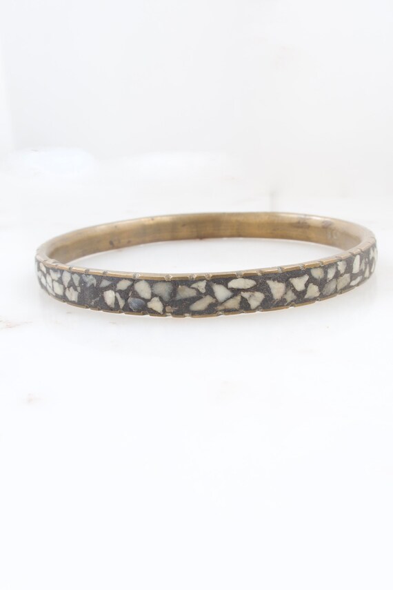 Vintage India Brass Bangle Bracelet - Stone Inlay 