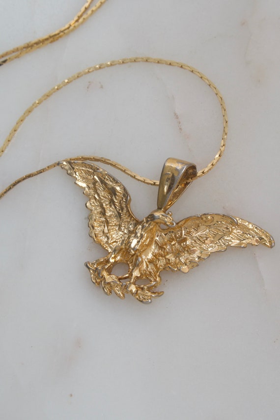 Vintage Gold Eagle Necklace - Eagle Pendant - Bir… - image 10