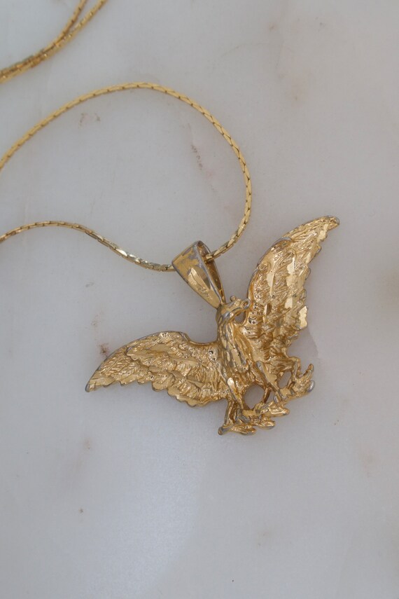 Vintage Gold Eagle Necklace - Eagle Pendant - Bir… - image 6
