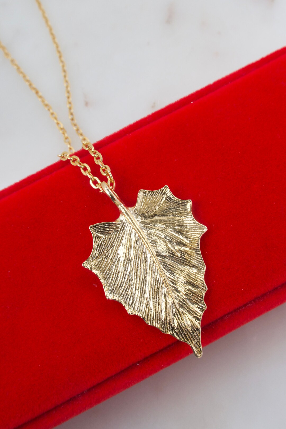 Gold Leaf Pendant Necklace Etsy Canada