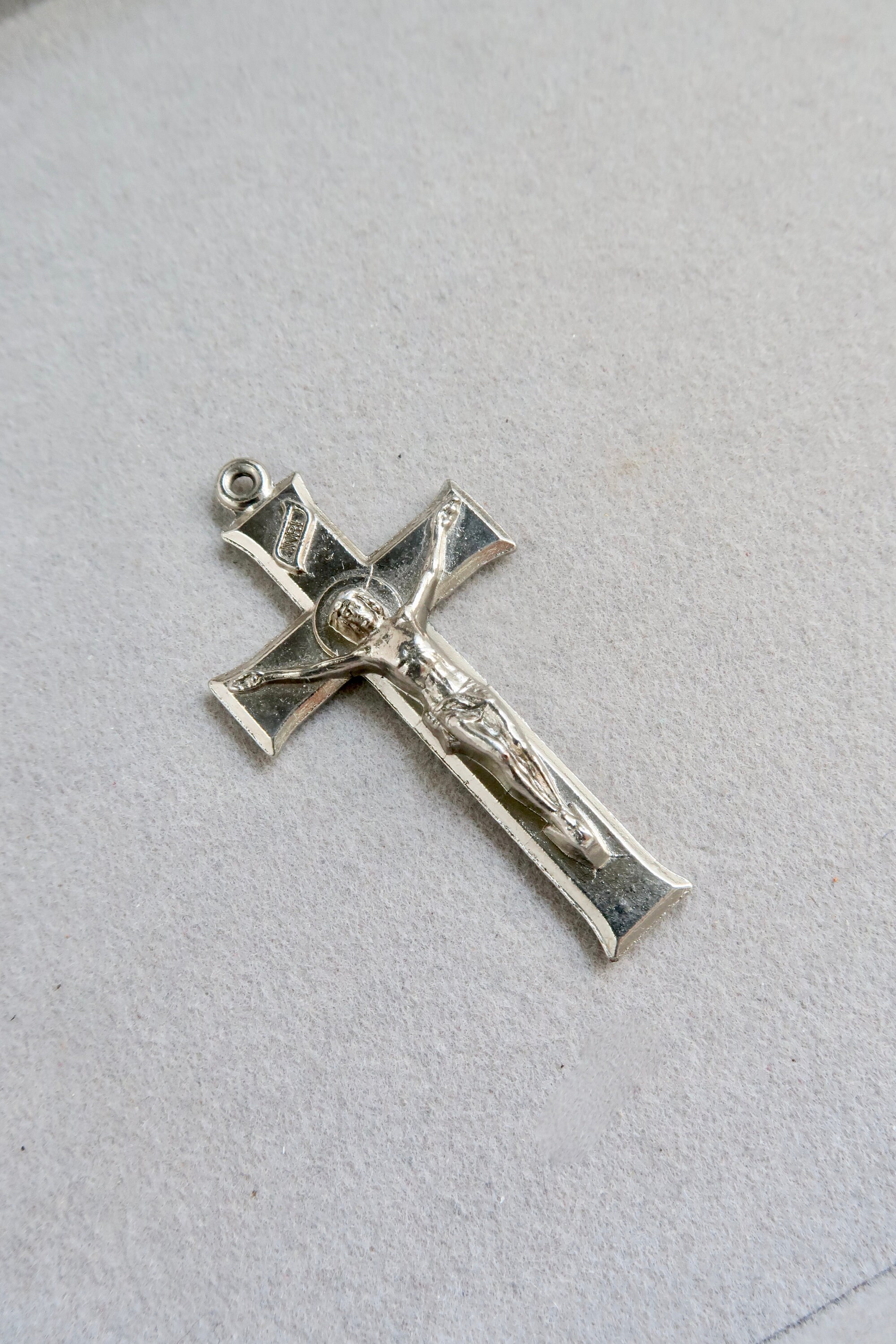 ヴィンテージ INRI シルバー 十字架 クロス チャーム - Etsy 日本