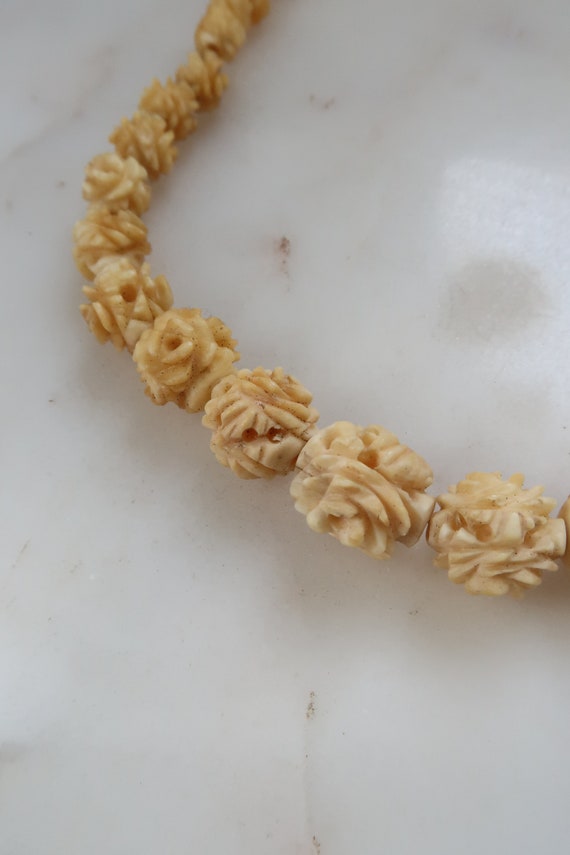 Vintage Carved Flower Celluloid Beaded Necklace - image 8