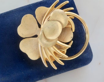 Vintage Gold Flower Brooch