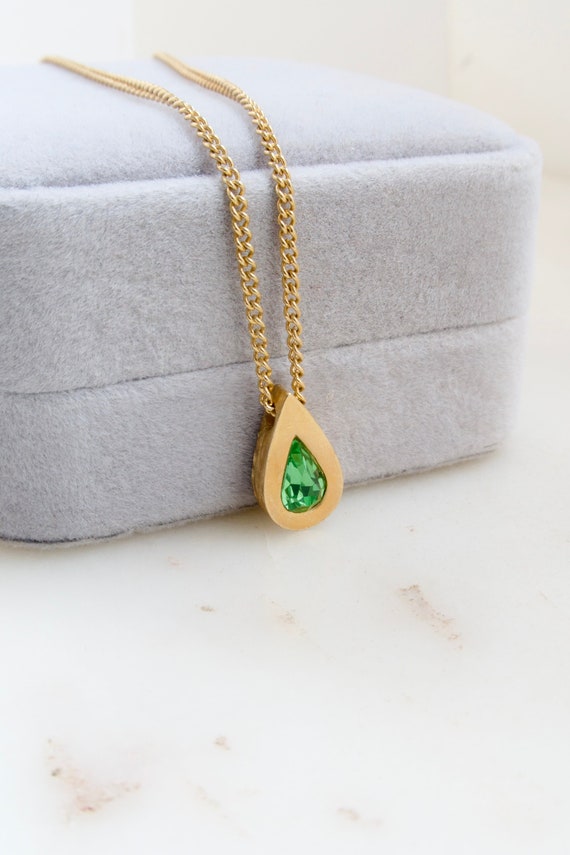 vintage necklace green teardrop Gem