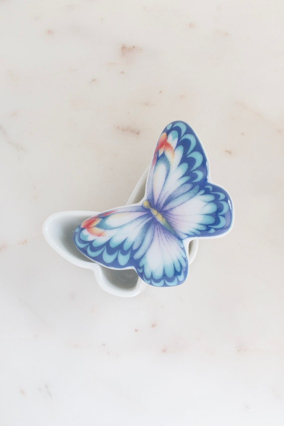 Vintage 1989 AVON Porcelain Butterfly Convertible Pin Box - Butterfly Porcelain Brooch - Butterfly Box - Porcelain Box