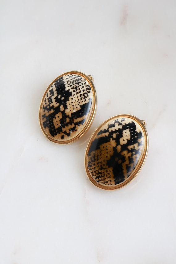 Vintage 1970s Giovanni Snake Print Clip On Earring