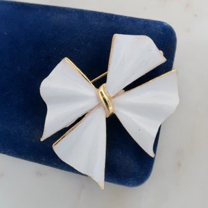 Vintage White Ribbon Bow Brooch