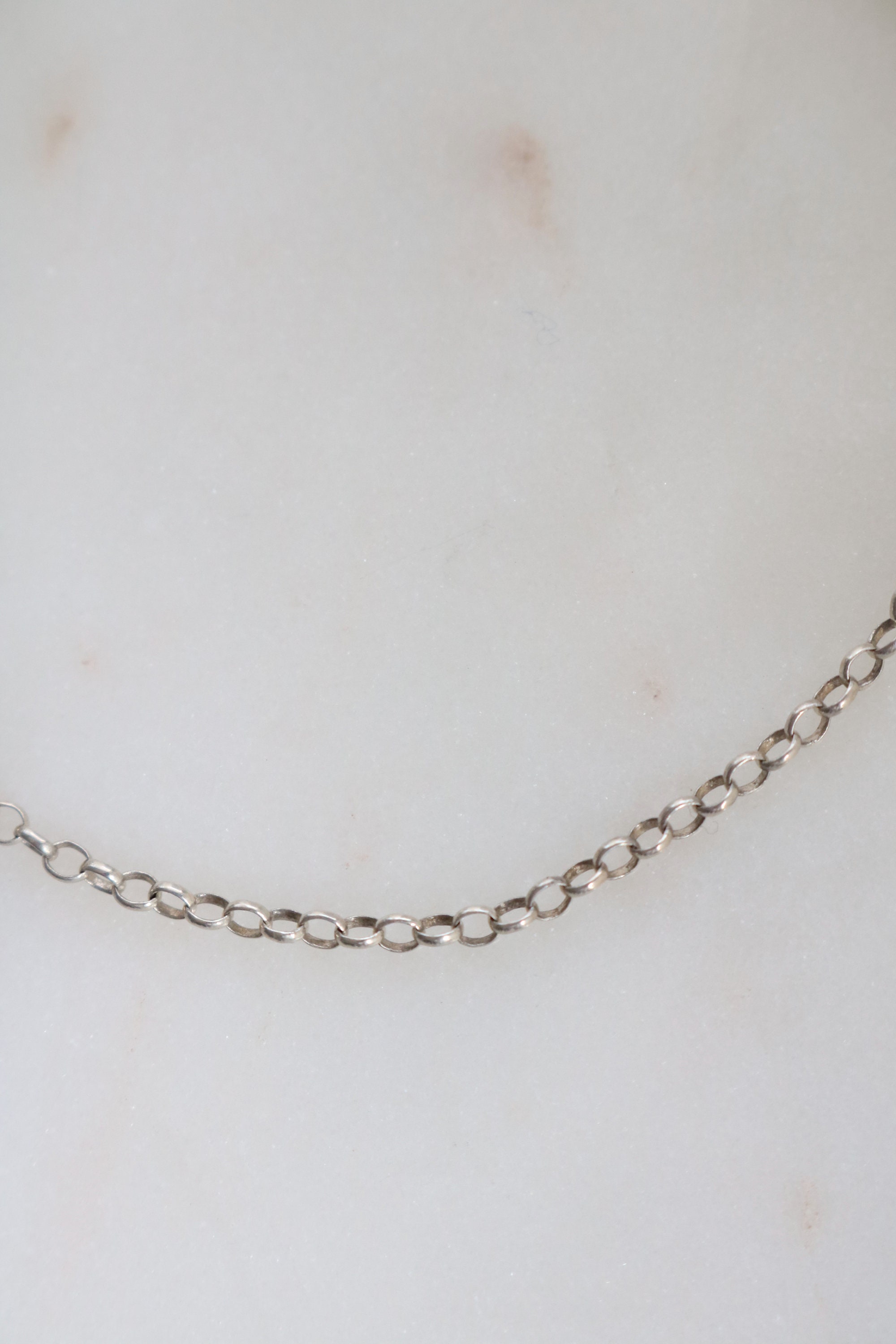 6.25”, vintage Sterling silver bracelet, 925 bold circle chain monogram  “MOJ”