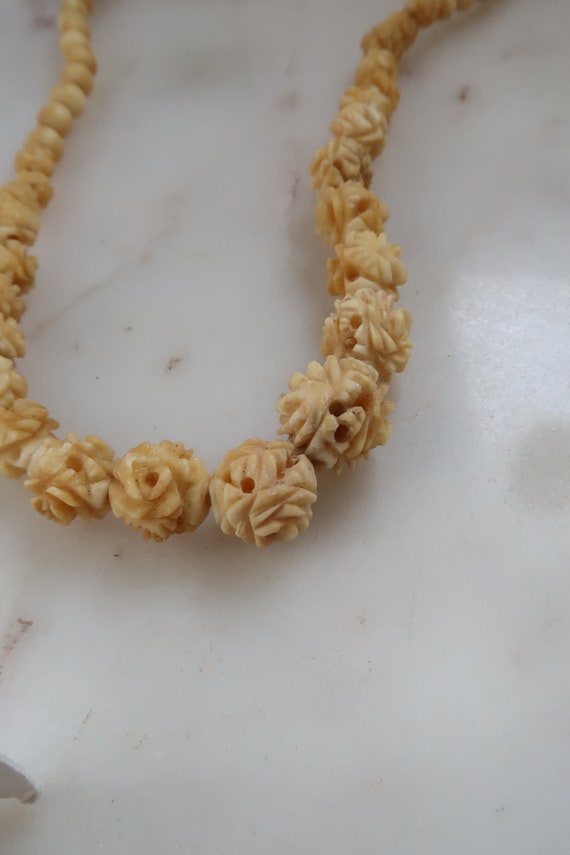 Vintage Carved Flower Celluloid Beaded Necklace - image 7