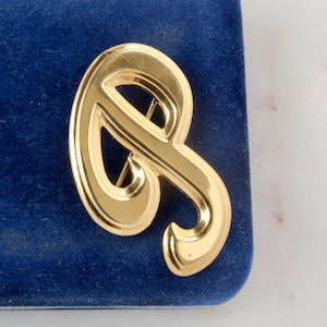 Vintage Gold Letter P Brooch