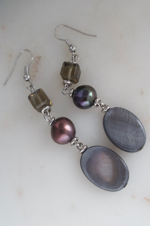 Vintage Freshwater Pearl & Mother of Pearl Dangle… - image 10