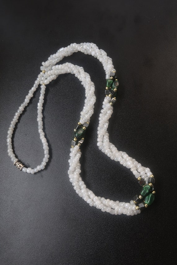 Vintage White and Green Twisted Beaded Necklace - image 3