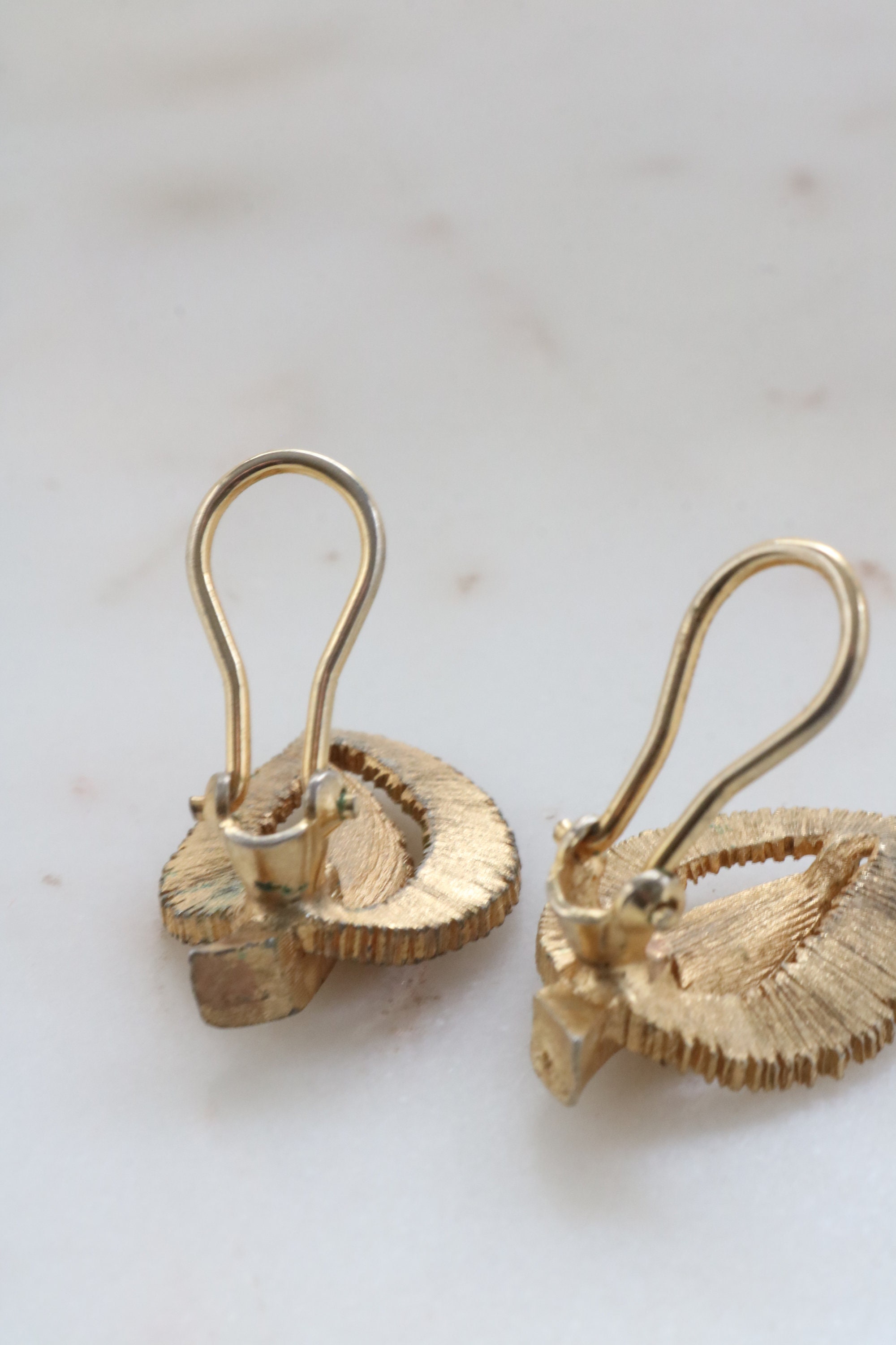 Boucles D'oreilles Clips Vintage Années 1980 - Motif Feuillage, Couleur Dorée