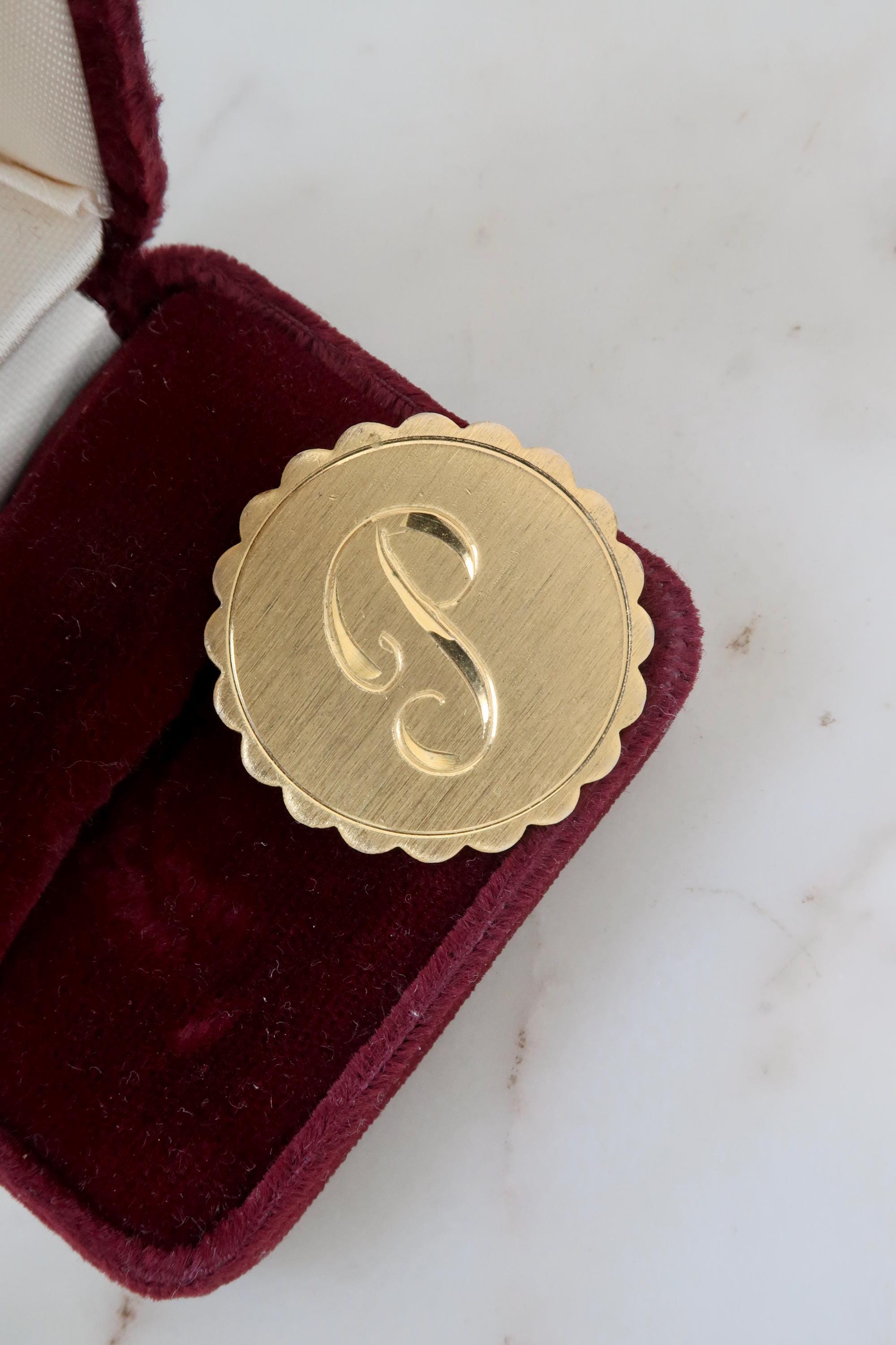 Vintage Gold Circle Initial P Brooch - Etsy