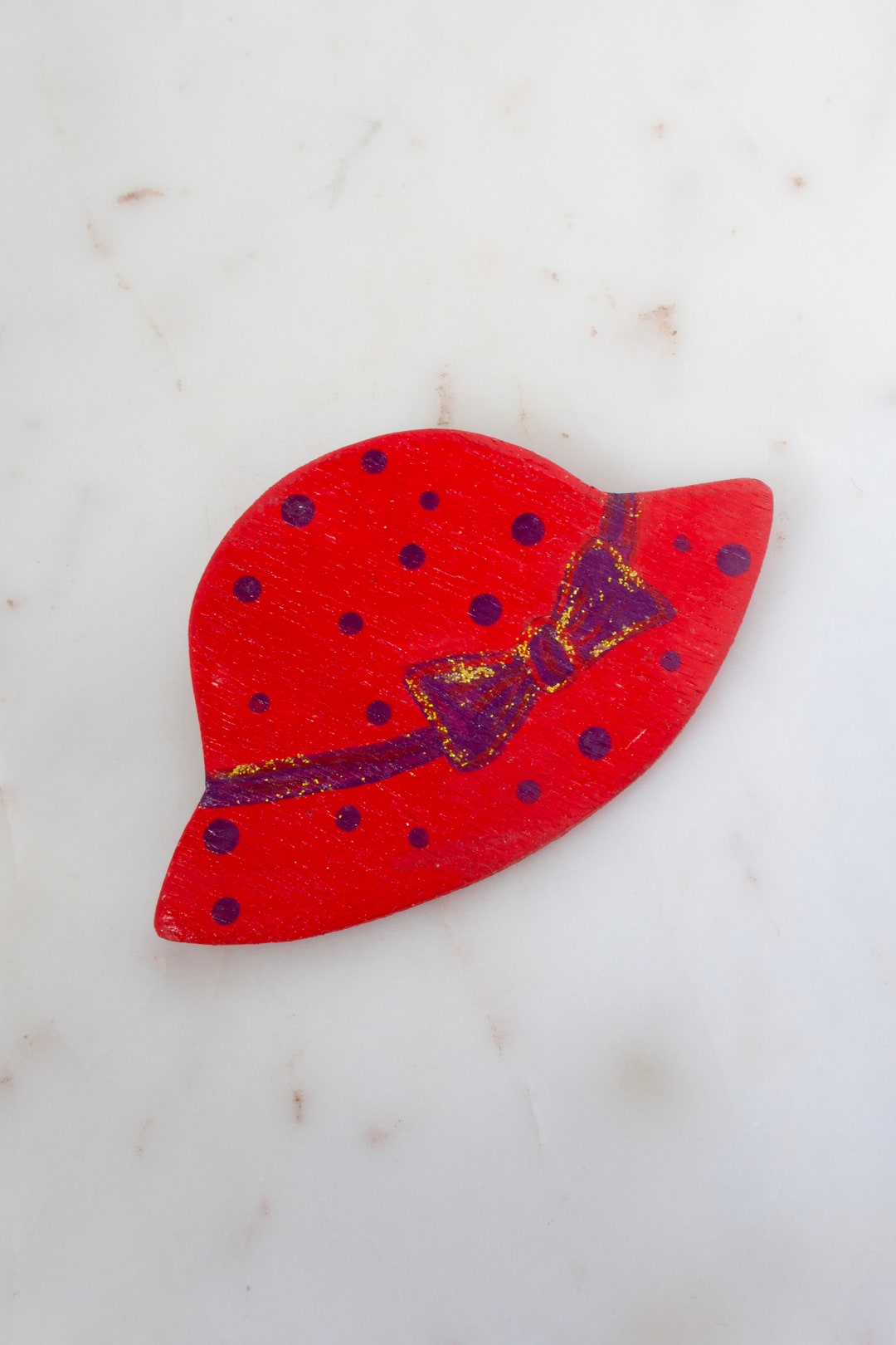 BIG RED PIERCING BONNET