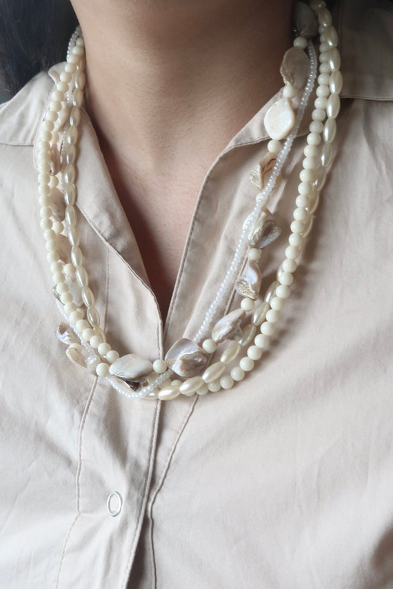 Vintage AVON SJ Mother OF Pearl Strand Necklace P… - image 2