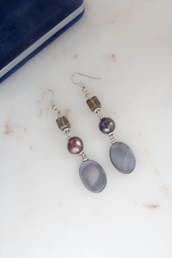 Vintage Freshwater Pearl & Mother of Pearl Dangle… - image 1